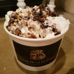 Choice 1/2 Gallon White Paper Frozen Yogurt / Food Cup with Paper Lid - 25/Pack