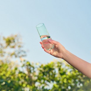 Tossware POP 9 oz. Customizable Plastic Mint Green Flute Glass - 252/Case Tossware POP 9 oz. Customizable Plastic Mint Green Flute Glass - 252/Case