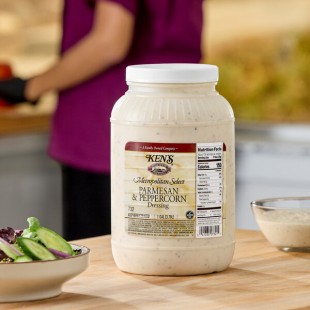 Ken's Foods 1 Gallon Select Parmesan and Peppercorn Dressing - 4/Case
