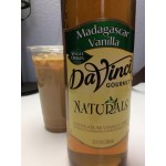 DaVinci Gourmet All-Natural Hawaiian Salted Caramel Flavoring Syrup 750 mL - 4/Case DaVinci Gourmet All-Natural Hawaiian Salted Caramel Flavoring Syrup 750 mL - 4/Case