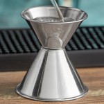 Acopa 1 oz. & 1.5 oz. Stainless Steel Classic Jigger Acopa 1 oz. & 1.5 oz. Stainless Steel Classic Jigger