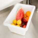 Rubbermaid® FG350400WHT White Polyethylene Food Storage Box - 18 Rubbermaid® FG350400WHT White Polyethylene Food Storage Box - 18