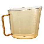 Cambro 2 Qt. High Heat Amber Measuring Cup with Splatterproof Cover