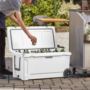 CaterGator CG100WHW White 110 Qt. Mobile Rotomolded Outdoor Cooler / Ice Chest CaterGator CG100WHW White 110 Qt. Mobile Rotomolded Outdoor Cooler / Ice Chest