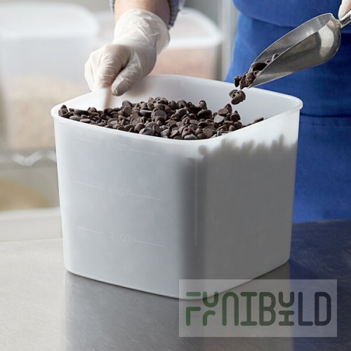 Carlisle 6 Qt. Square Polyethylene White Food Storage Container