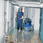 Nilfisk ATTIX 19AE 19 Gallon Sump Pump Wet / Dry Vacuum with 4-Piece Tool Kit - 120V