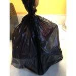 Choice 1/6 Standard Size Black Unprinted Medium-Duty Plastic T-Shirt Bag - 500/Case Choice 1/6 Standard Size Black Unprinted Medium-Duty Plastic T-Shirt Bag - 500/Case