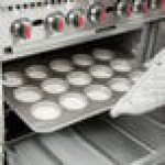 Chicago Metallic 43037 15 Cup 10 oz. Glazed Aluminized Steel Mini Cake / Oversized Muffin Pan - 17 7/8