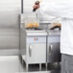 Cooking Performance Group FCPG15 Natural Gas 15 lb. Countertop Fryer - 26,500 BTU