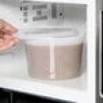 Choice Heavy-Duty 64 oz. Microwavable Translucent Heavy Weight Plastic Deli Lid - 100/Case