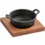 Valor 16 oz. Pre-Seasoned Mini Cast Iron Pot with Square Rustic Chestnut Finish Rubberwood Underliner