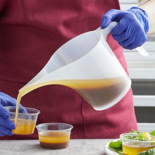 Fox Run 3 1/2 Cup Translucent Easy Pour Plastic Measuring Cup Fox Run 3 1/2 Cup Translucent Easy Pour Plastic Measuring Cup