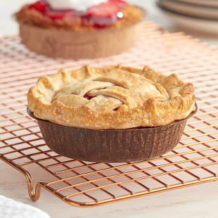 Solut 8 oz. Kraft Oven-Safe Compostable Paper Baking Cup with Flange and Aqueous Coating - 560/Case Solut 8 oz. Kraft Oven-Safe Compostable Paper Baking Cup with Flange and Aqueous Coating - 560/Case