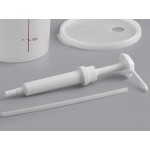 Choice Condiment Pump Kit with 1 oz. Pump and 4 Qt. Round Translucent Container with Lid