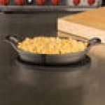 American Metalcraft CIPOV856 25 oz. Pre-Seasoned Mini Cast Iron Oval Casserole Dish American Metalcraft CIPOV856 25 oz. Pre-Seasoned Mini Cast Iron Oval Casserole Dish