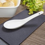 Acopa 0.6 oz. Bright White Porcelain Chinese Soup Spoon / Asian Wonton Soup Spoon - 12/Pack Acopa 0.6 oz. Bright White Porcelain Chinese Soup Spoon / Asian Wonton Soup Spoon - 12/Pack