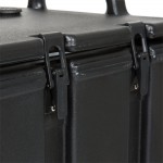 Cambro 1000LCD110 Camtainer® 11.75 Gallon Black Insulated Beverage Dispenser Cambro 1000LCD110 Camtainer® 11.75 Gallon Black Insulated Beverage Dispenser