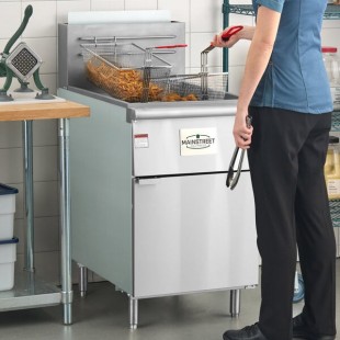 MainStreet Equipment Liquid Propane 70-100 lb. Stainless Steel Floor Fryer - 150,000 BTU MainStreet Equipment Liquid Propane 70-100 lb. Stainless Steel Floor Fryer - 150,000 BTU