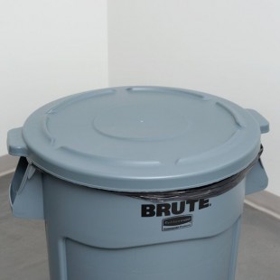 Rubbermaid® FG264560GRAY BRUTE 44 Gallon Gray Round Trash Can Lid