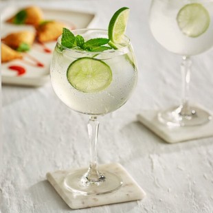 Acopa Empire 20 oz. Gin and Tonic Cocktail Glass - Sample