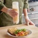 San Jamar EZ-KLEEN® 24 oz. Sauce Bottle with Medium Valve 857324M
