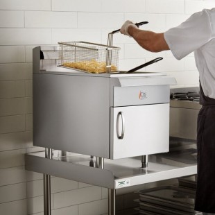 Cooking Performance Group FCPG30 Natural Gas 30 lb. Countertop Fryer - 53,000 BTU Cooking Performance Group FCPG30 Natural Gas 30 lb. Countertop Fryer - 53,000 BTU