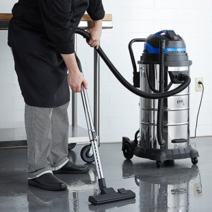 Lavex 16 Gallon Stainless Steel Commercial Wet / Dry Vacuum with Toolkit - 100-120V, 1200W Lavex 16 Gallon Stainless Steel Commercial Wet / Dry Vacuum with Toolkit - 100-120V, 1200W