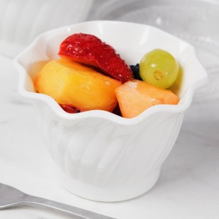 Cambro SRB5148 5 oz. White Plastic Swirl Bowl - 24/Case