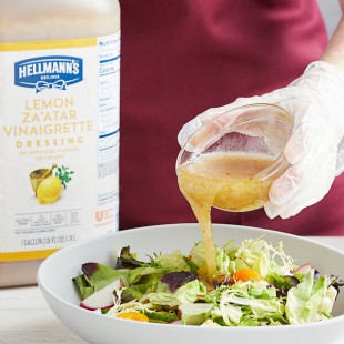 Hellmann's 1 Gallon Lemon Za'atar Vinaigrette Dressing - 4/Case Hellmann's 1 Gallon Lemon Za'atar Vinaigrette Dressing - 4/Case