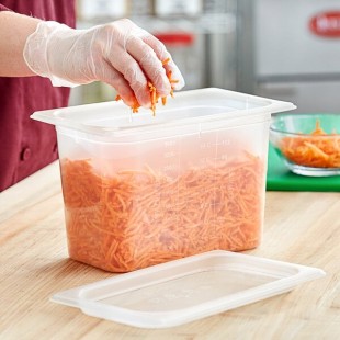 San Jamar MP14 ModPan 1/4 Size Translucent Polypropylene Food Pan with Lid - 6 5/8