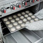 Chicago Metallic 45525 24 Cup 3.8 oz. Glazed Aluminized Steel Muffin / Cupcake Pan - 14 1/16 Chicago Metallic 45525 24 Cup 3.8 oz. Glazed Aluminized Steel Muffin / Cupcake Pan - 14 1/16