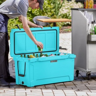 CaterGator CG100BL Sky Blue 110 Qt. Rotomolded Outdoor Cooler / Ice Chest CaterGator CG100BL Sky Blue 110 Qt. Rotomolded Outdoor Cooler / Ice Chest