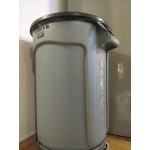 Rubbermaid® 1779699 BRUTE 10 Gallon Blue Round Trash Can