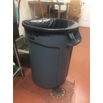 Rubbermaid® 1779699 BRUTE 10 Gallon Blue Round Trash Can