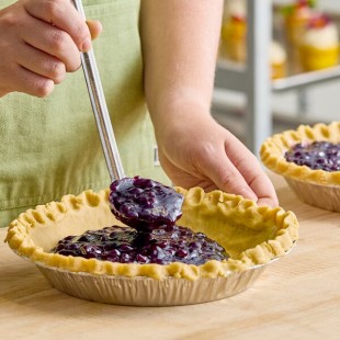 Henry & Henry Crown Blueberry Filling 20 lb.