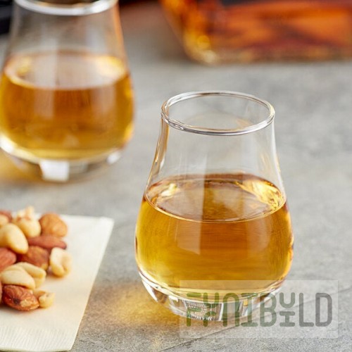 Acopa 4 oz. Customizable Whiskey Tasting / Tulip Glass - 4/Case