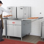 Avantco FBF2624NG Natural Gas 150-170 lb. Flat Bottom Funnel Cake / Donut Fryer - 120,000 BTU Avantco FBF2624NG Natural Gas 150-170 lb. Flat Bottom Funnel Cake / Donut Fryer - 120,000 BTU
