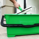 Unger QB220 ProBucket 6 Gallon Window Cleaning Bucket Unger QB220 ProBucket 6 Gallon Window Cleaning Bucket