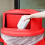 Rubbermaid® FG264788RED BRUTE Red Round Dome Top for FG264300 Containers 44 Gallon