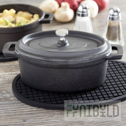 American Metalcraft CIPOV6040 18 oz. Pre- Seasoned Mini Cast Iron Oval Dutch Oven