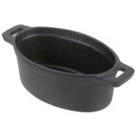 American Metalcraft CIPOV6040 18 oz. Pre- Seasoned Mini Cast Iron Oval Dutch Oven American Metalcraft CIPOV6040 18 oz. Pre- Seasoned Mini Cast Iron Oval Dutch Oven