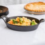 American Metalcraft CIPOV9567 36 oz. Pre-Seasoned Mini Cast Iron Oval Casserole Dish American Metalcraft CIPOV9567 36 oz. Pre-Seasoned Mini Cast Iron Oval Casserole Dish