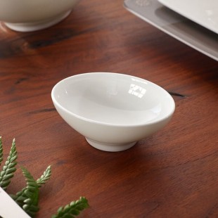 Villeroy & Boch 10-4510-3932 Modern Grace 1.5 oz. White Bone Porcelain Dip Bowl - 6/Case Villeroy & Boch 10-4510-3932 Modern Grace 1.5 oz. White Bone Porcelain Dip Bowl - 6/Case