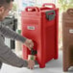 CaterGator 5 Gallon Cherry Red Insulated Beverage Dispenser CaterGator 5 Gallon Cherry Red Insulated Beverage Dispenser