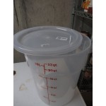 Cambro 12, 18, and 22 Qt. Translucent Round Polypropylene Food Storage Container Lid RFSC12PP190 - 6/Case