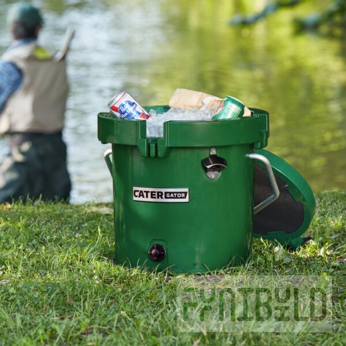 CaterGator CCG20HG Green 20 Qt. Round Rotomolded Outdoor Cooler / Ice Chest