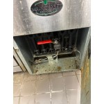 MainStreet Equipment Natural Gas 40 lb. Stainless Steel Floor Fryer - 90,000 BTU