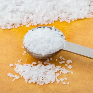 Morton 3 lb. Bulk Coarse Kosher Salt - 12/Case