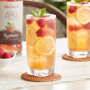 Monin Zero Calorie Natural Raspberry Flavoring Syrup 750 mL - 6/Case