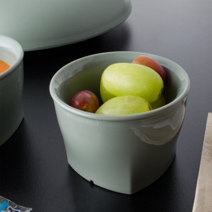 Cambro MDSHB5447 Harbor Collection Meadow 5 oz. Insulated Plastic Bowl - 48/Case